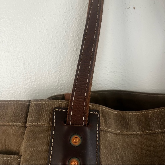 Artifact Bags Utility tote olive
waxed canvas made in USA long leather handles - Picture 9 of 16